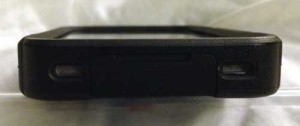 bottom of iphone 4s in otterbox commuter