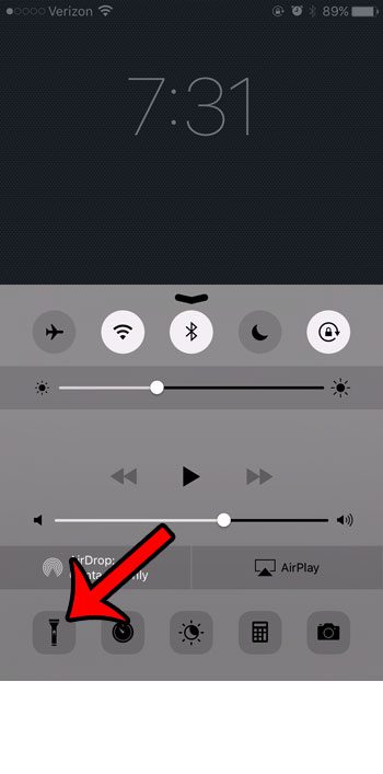 How to Turn on Flashlight Without Unlocking iPhone - 14