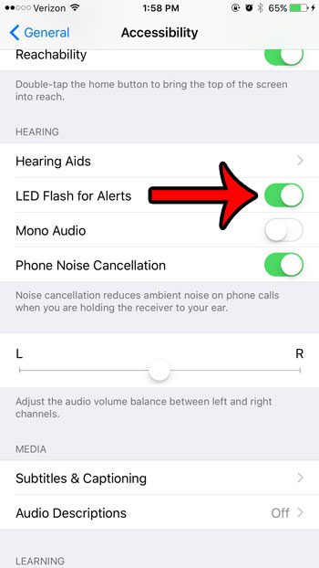 make iphone flash when you get a text
