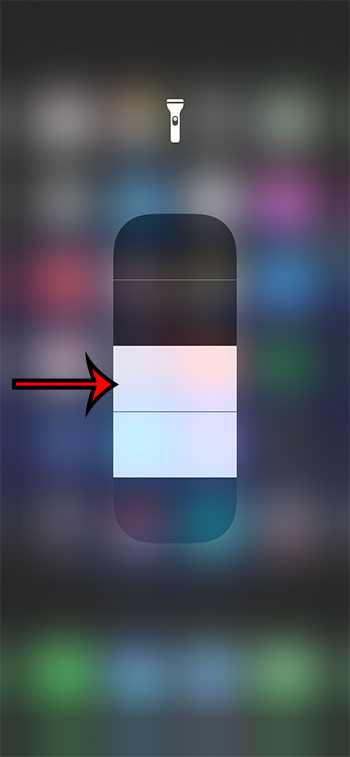 how to adjust the iPhone 11 flashlight brightness