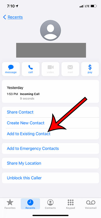 cómo agregar una llamada reciente a los contactos en iPhone