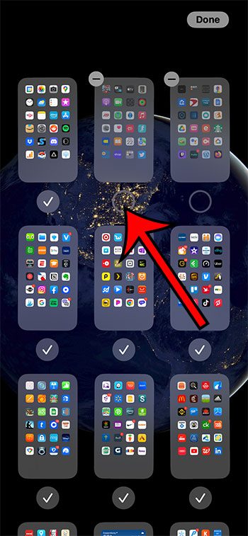 how to hide an entire screen of iPhone apps